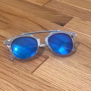Blue mirror reflective sunglasses w silver detail